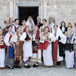 Biramo najfotogeničniju sudionicu 12. Revije tradicijske odjeće i izbora najljepše Hrvatice u narodnoj nošnji izvan Republike Hrvatske