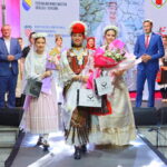 Održana 12. Revija tradicijske odjeće i izbor najljepše Hrvatice u narodnoj nošnji izvan Republike Hrvatske.